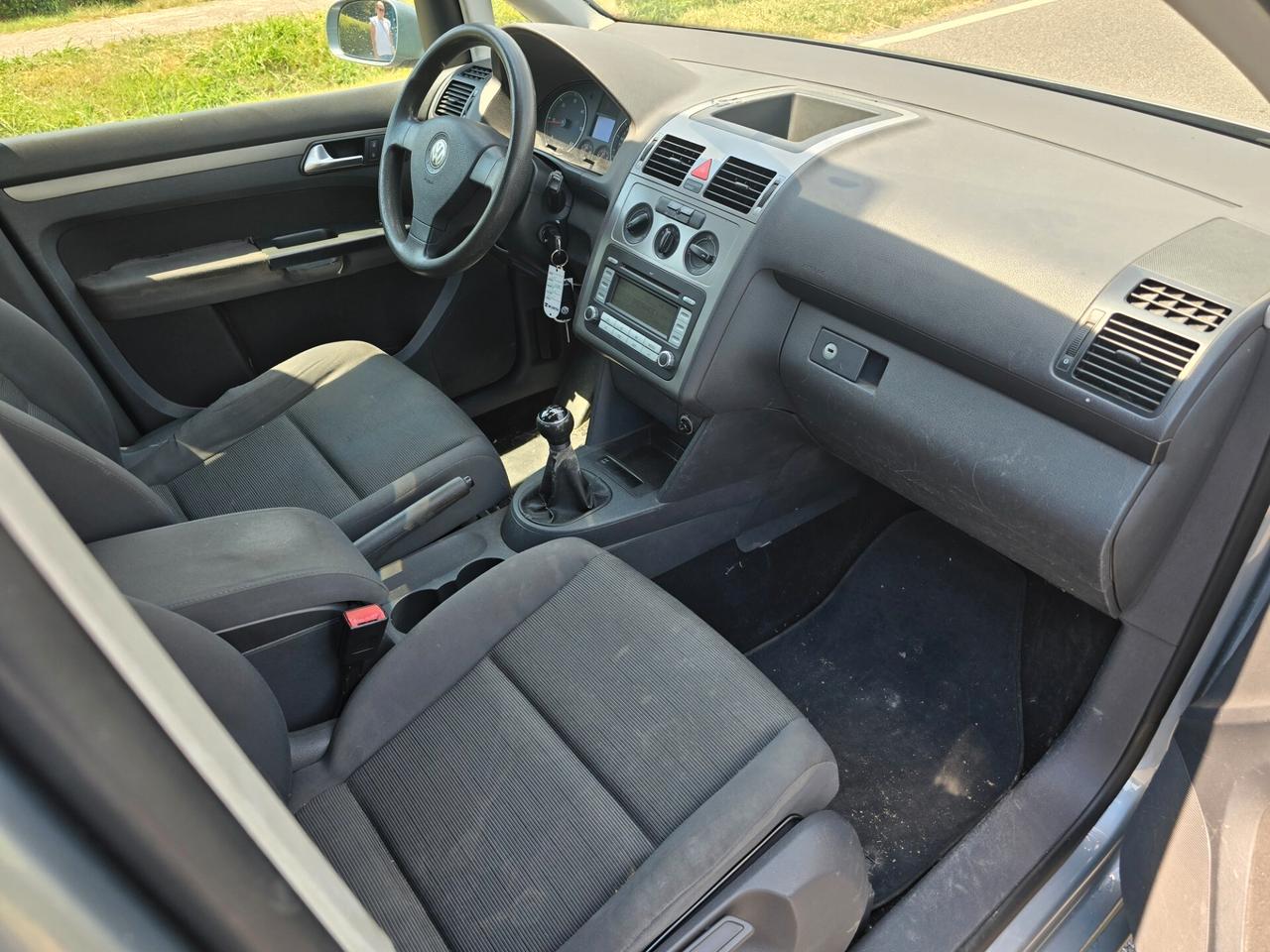 VOLKSWAGEN TOURAN 1.9 TDI 7 POSTI"OK PER NEOPATENTATI"