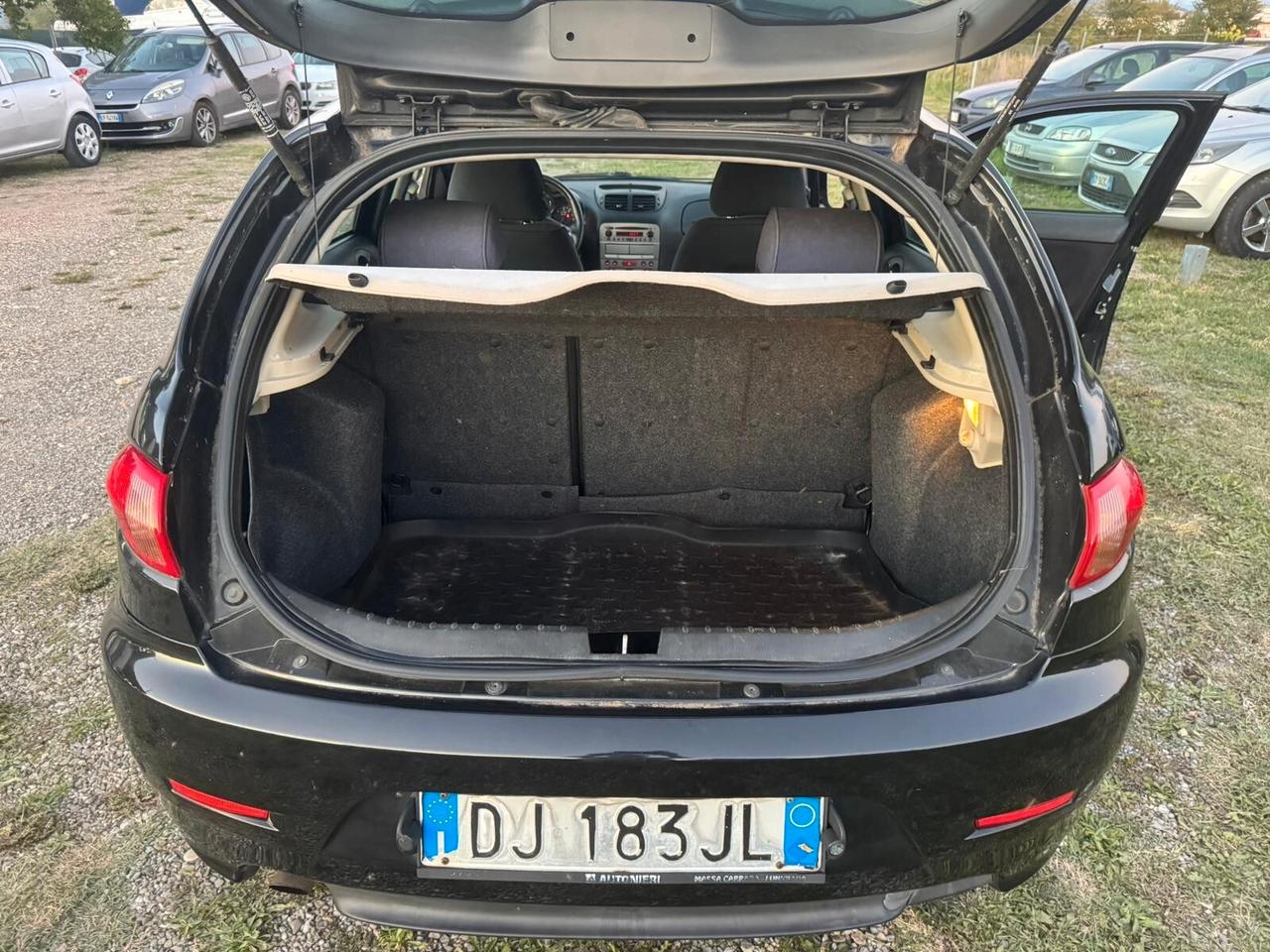 Alfa Romeo 147 1.6 Benz 5 porte SOLO 119.000 KM