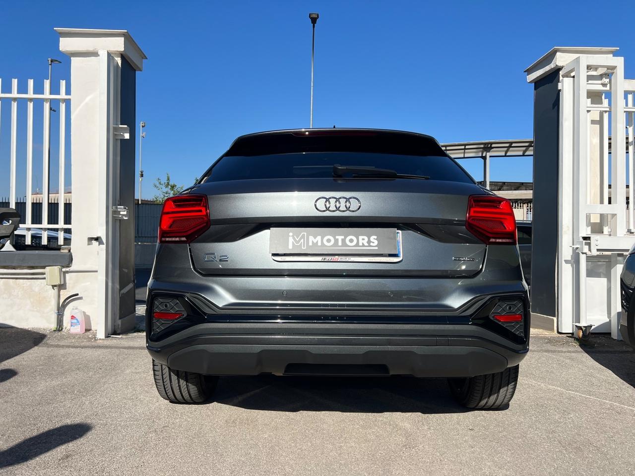 Audi Q2 35 TDI quattro S tronic Identity Black