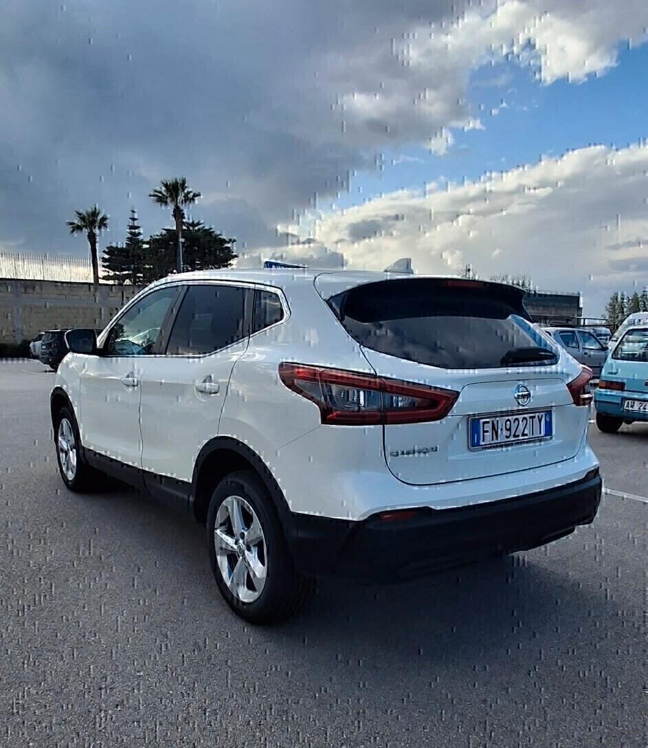 Nissan Qashqai 1.6 dCi 2WD XTronic Tekna (96 kw)