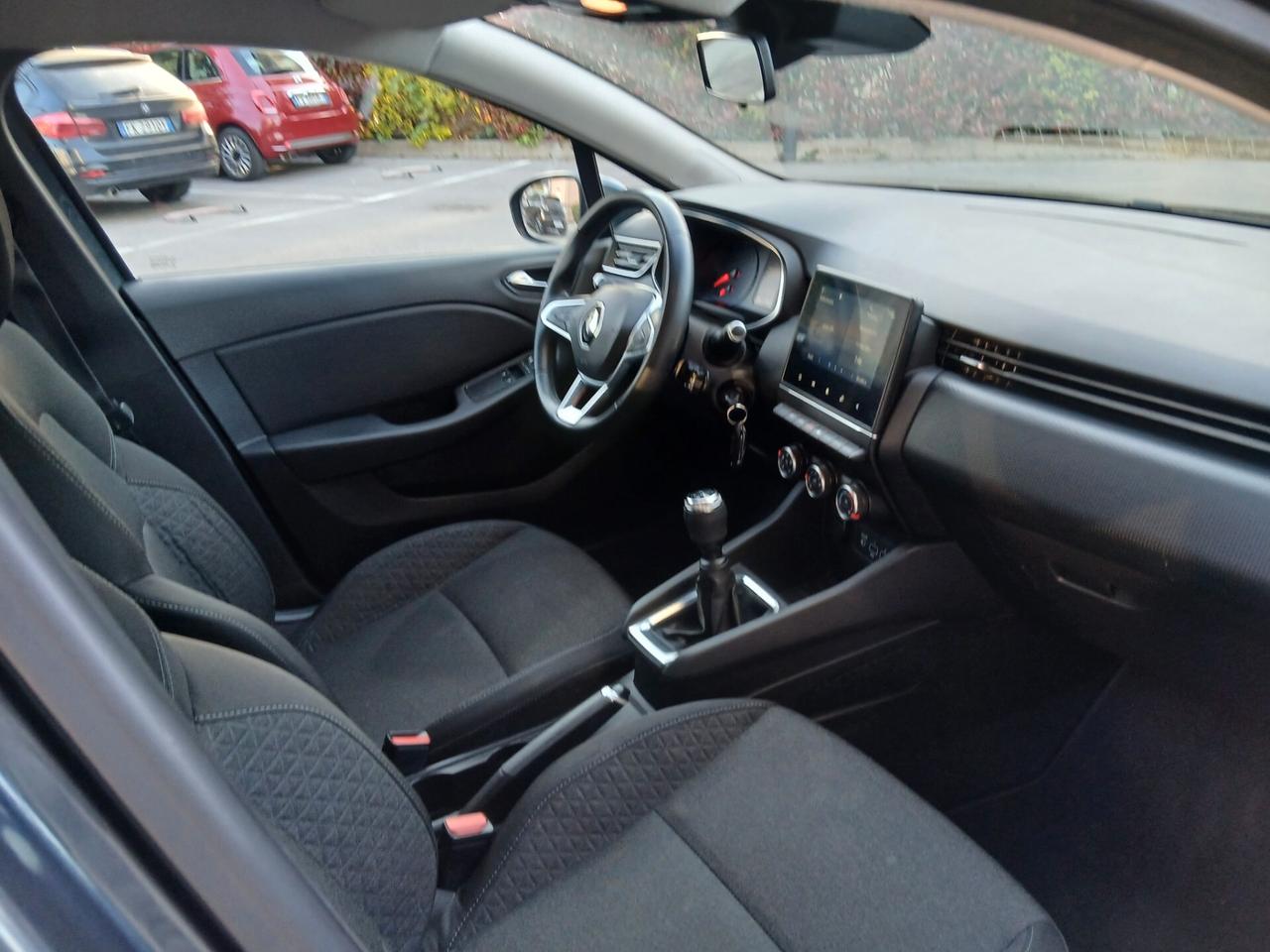 Renault Clio TCe 100 CV 5 porte Zen UNICO proprietario tua con € 164 mese