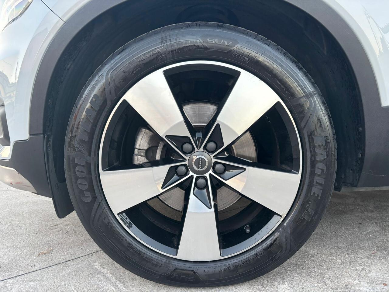 Volvo XC40 D4 AWD Geartronic R-design 2021 TETTO