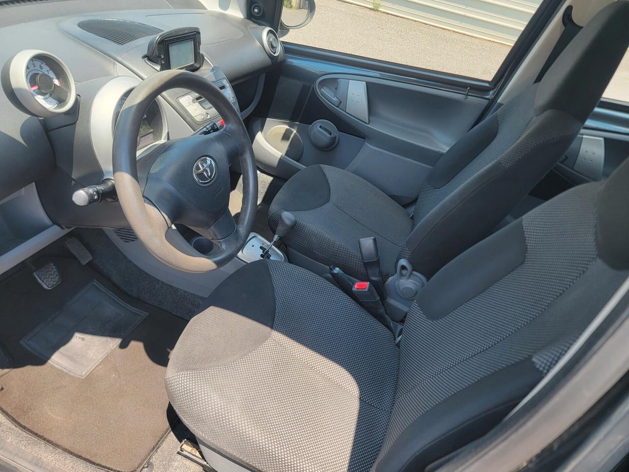 Toyota Aygo 1.0 12V VVT-i 5 porte AUTOMATICA
