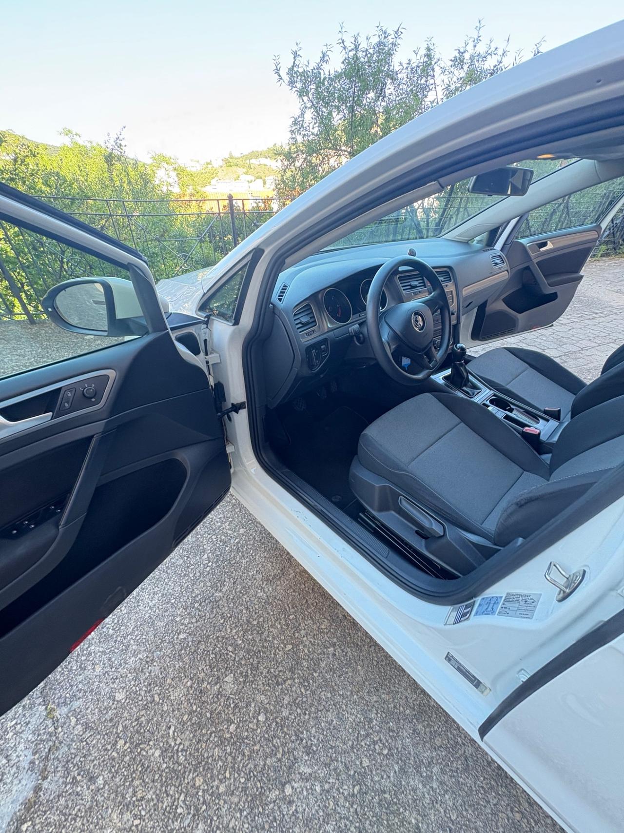 Volkswagen Golf 1.6 TDI 90 CV 3p. Trendline BlueMotion Technology