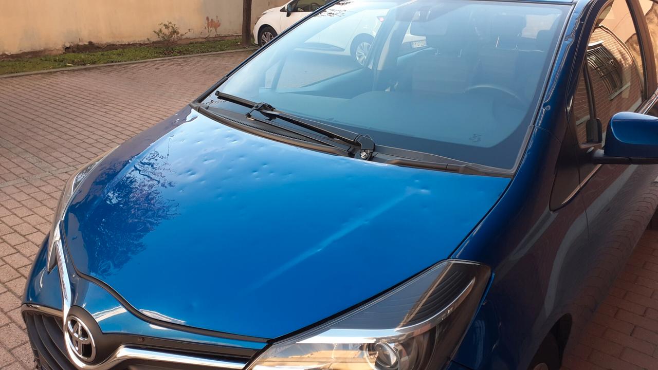 Toyota Yaris 1.0 benzina 5 porte ideale neopatentati