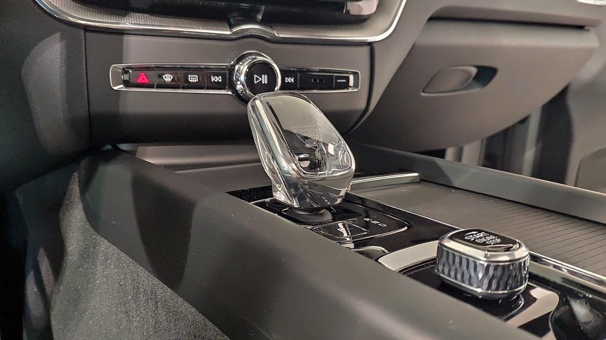 VOLVO Xc60 T6 Plug-In Hybrid Awd Automatico Ultra Dark