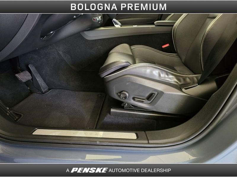 Volvo XC60 XC60 B5 (d) AWD automatico Ultimate Dark