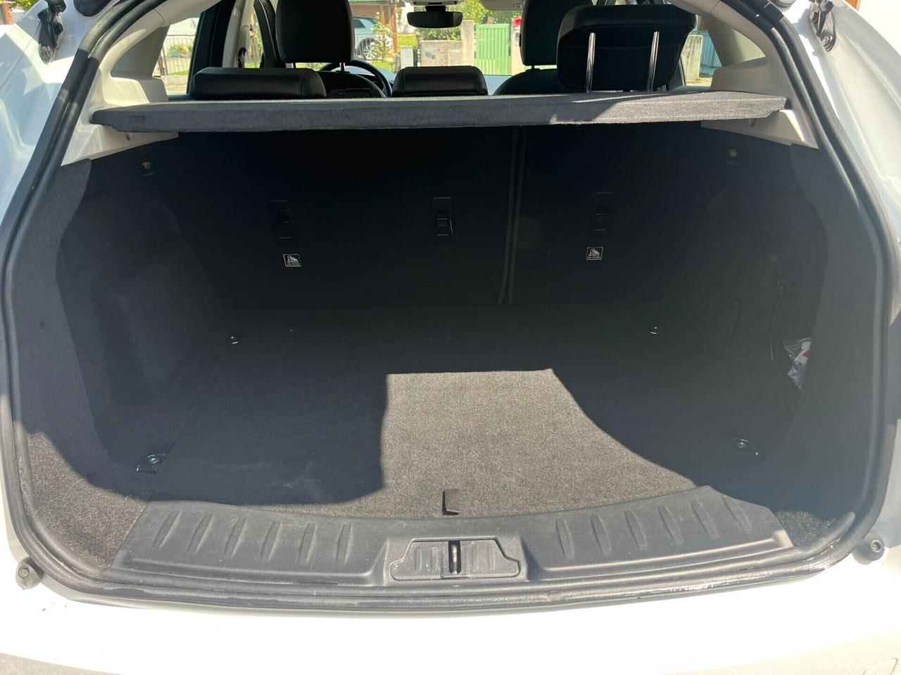 Jaguar E-Pace 2.0D 180 CV AWD aut. R-Dynamic HSE