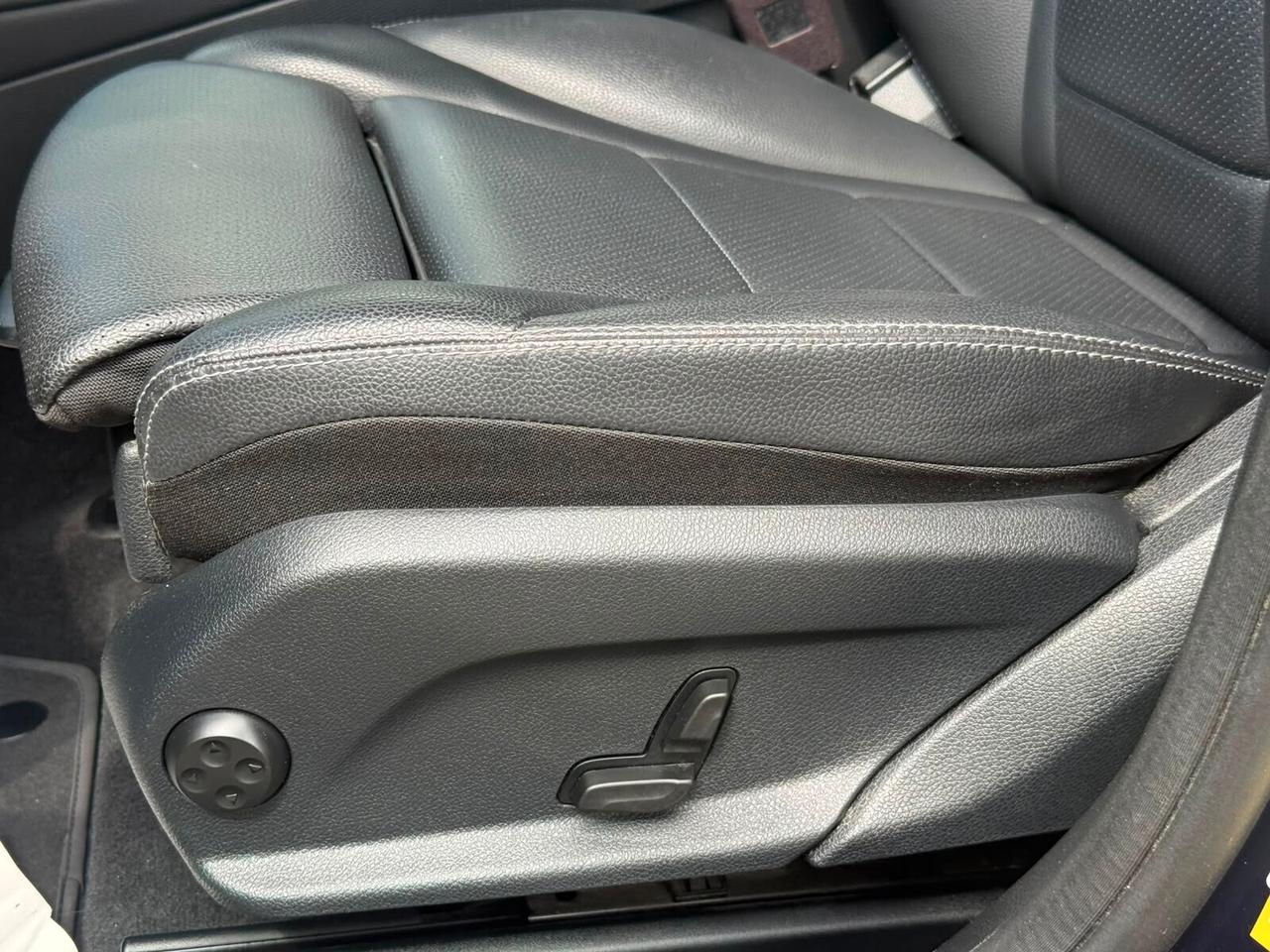 Mercedes GLC SUV 220 d 4Matic Executive BLU CAVANSITE