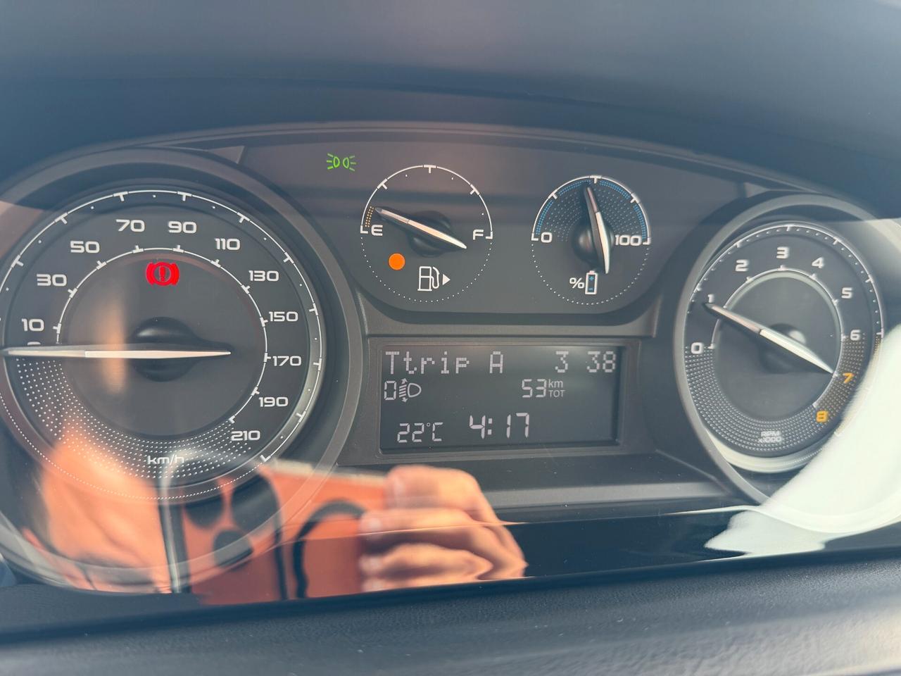 LANCIA YPSILON ANNO 2024 1.0 HYBRID 70 CV * KM 0