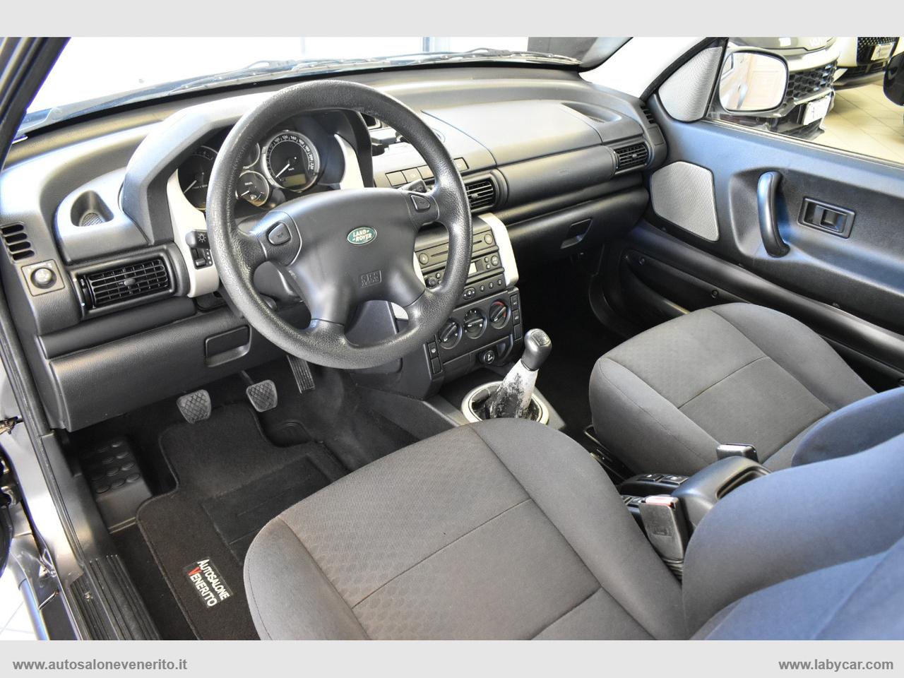 LAND ROVER Freelander 2.0 Td4 3p. Softback S