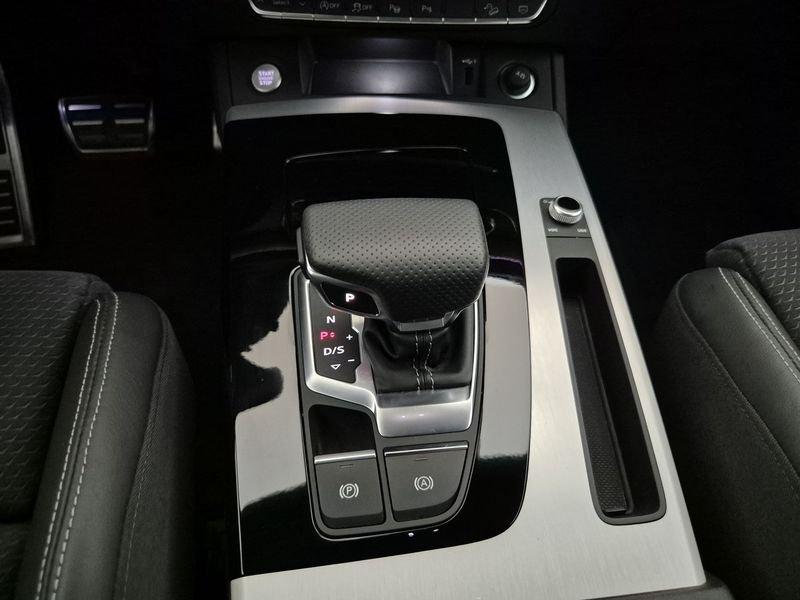 Audi Q5 II 2025 Sportback Sportback 2.0 tdi mhev+ S line edition quattro