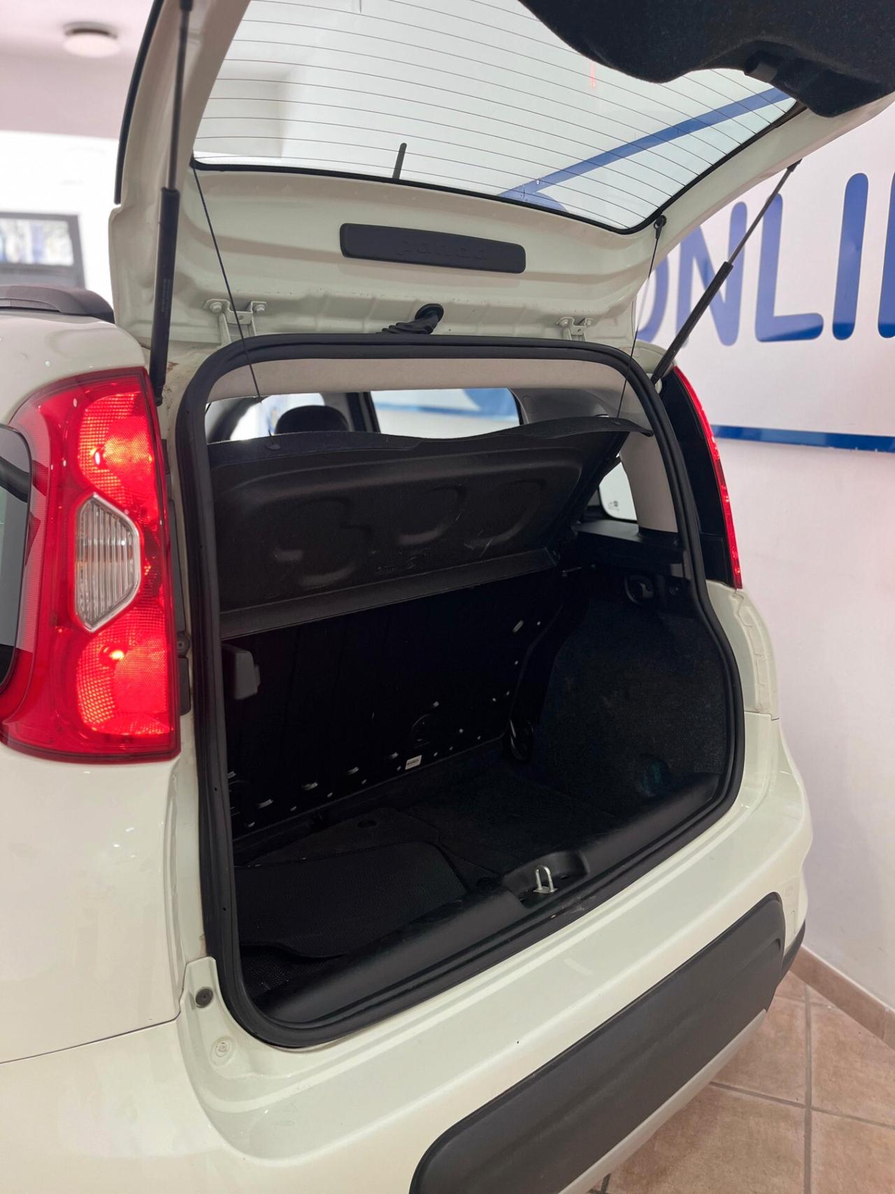 Fiat Panda 1.0 FireFly S&S Hybrid City Life navigatore