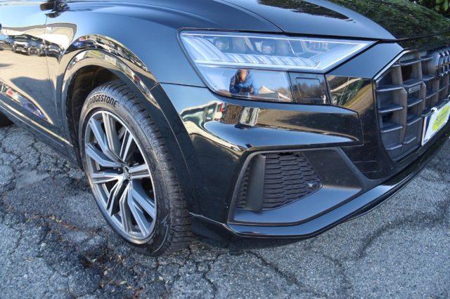 AUDI Q8 45 TDI quattro tiptronic Sport