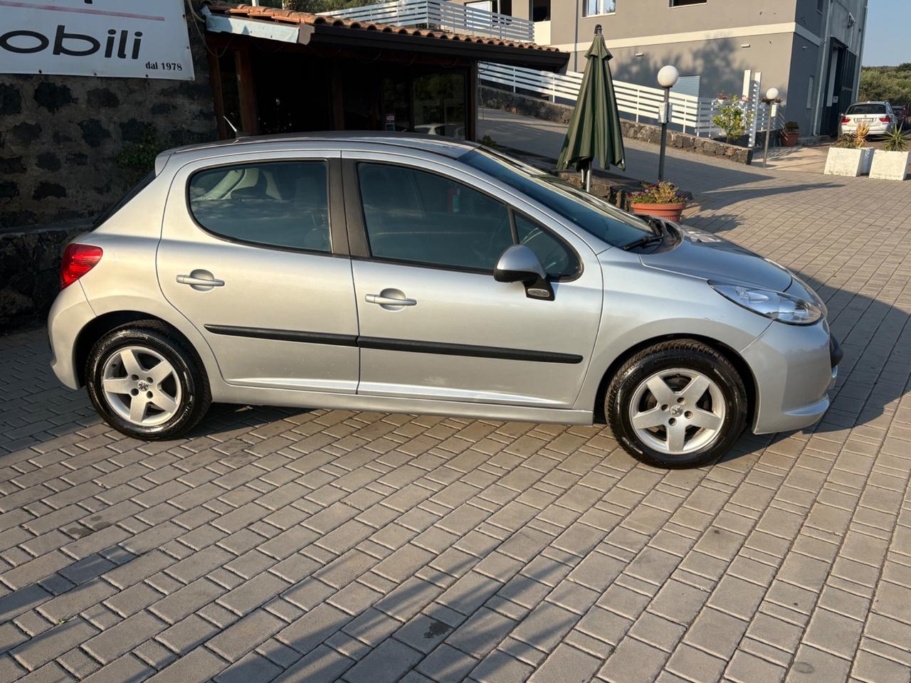 Peugeot 207 1.4 8V 75CV 5p. X Line