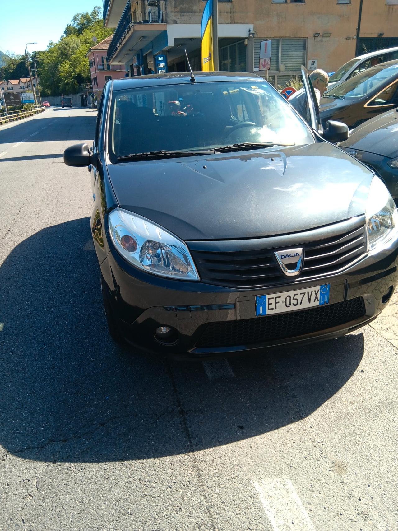 Dacia Sandero 1.2 16V Lauréate
