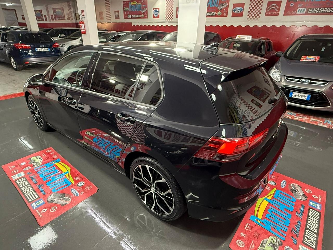 Volkswagen Golf 8 DSG 2.0 150cv BlueMotion - 2020