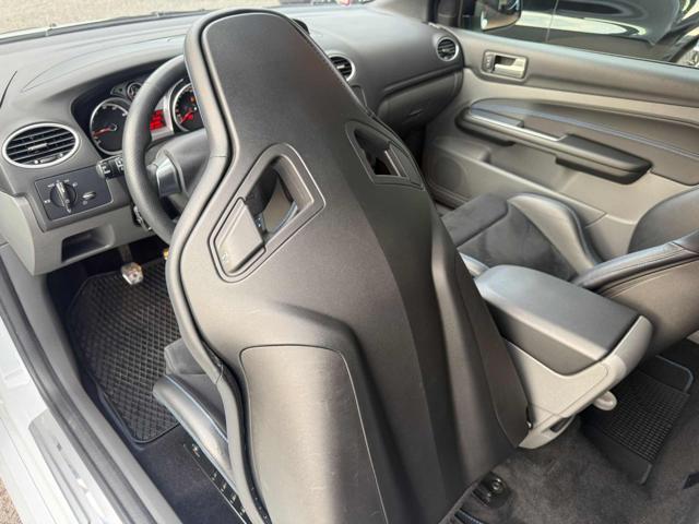 FORD Focus 2.5T (305CV) 3p. RS