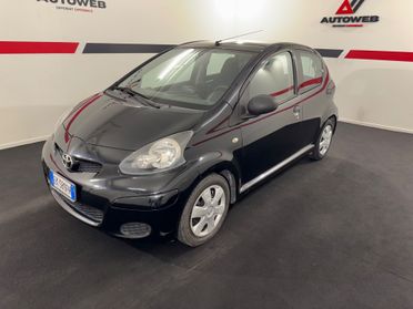 Toyota Aygo 1.0 12V VVT-i 5 porte Deep Ocean Connect MMT