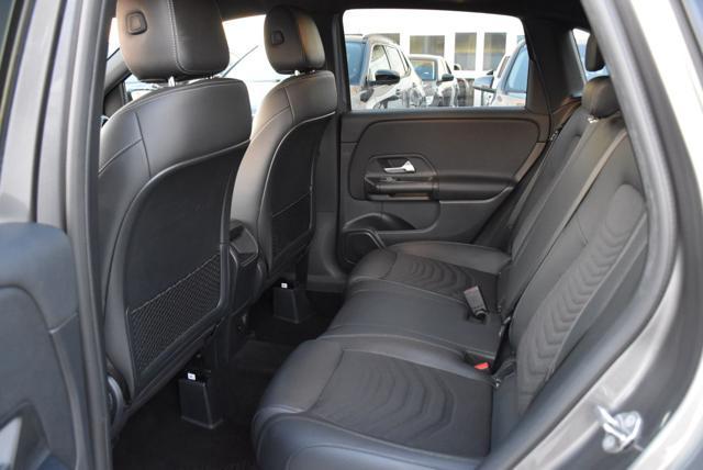MERCEDES-BENZ B 180 d Business Extra *Navigatore*