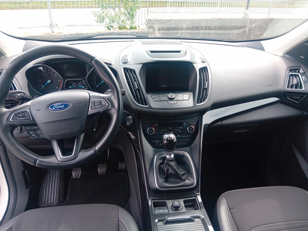 Ford Kuga 2.0 TDCI 150 CV S&S 2WD Titanium