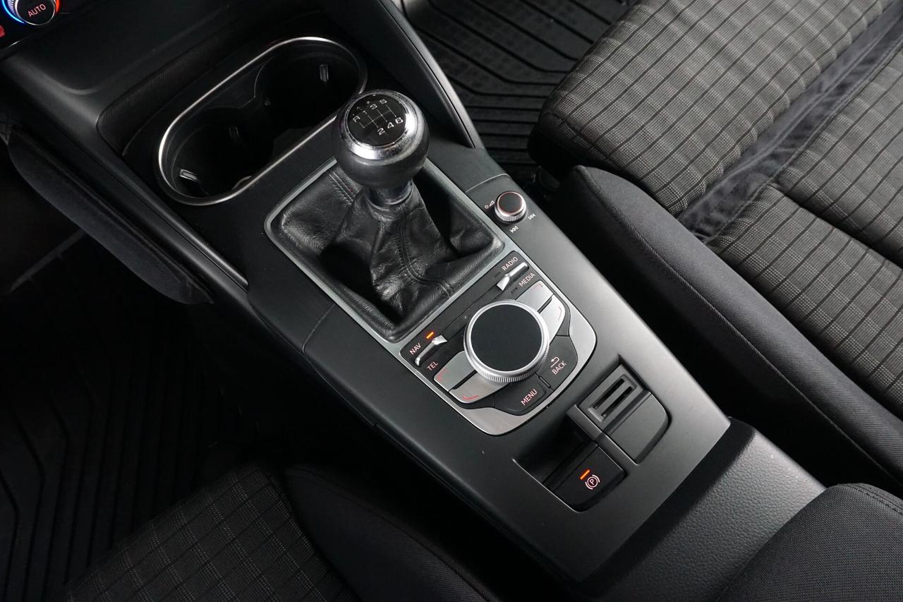 Audi A3 Sedan 2.0 TDI clean diesel Ambiente