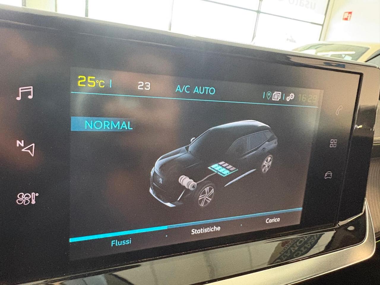 Peugeot 2008 GT motore elettrico 136 CV SPOTICAR