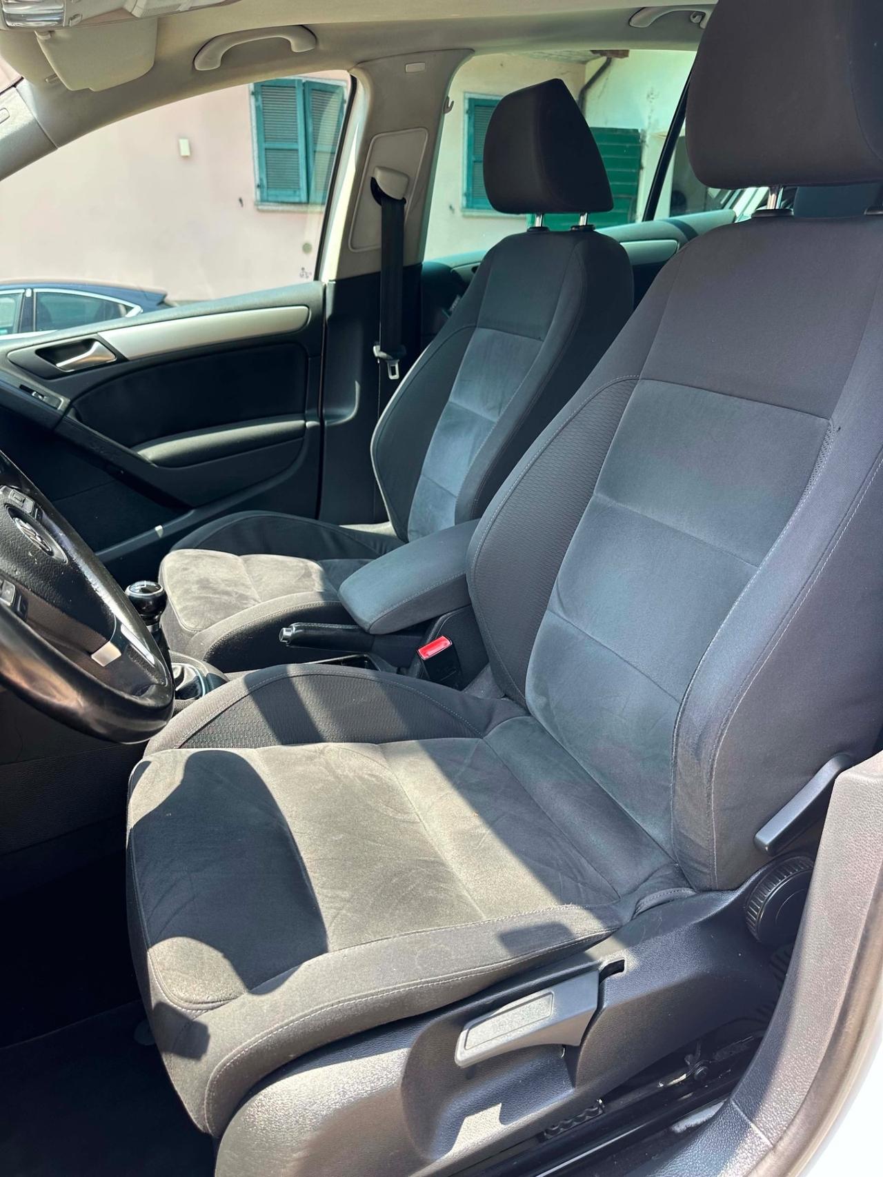 Volkswagen GOLF 1.6 TDI DPF 5p. HIGHLINE KMCERT