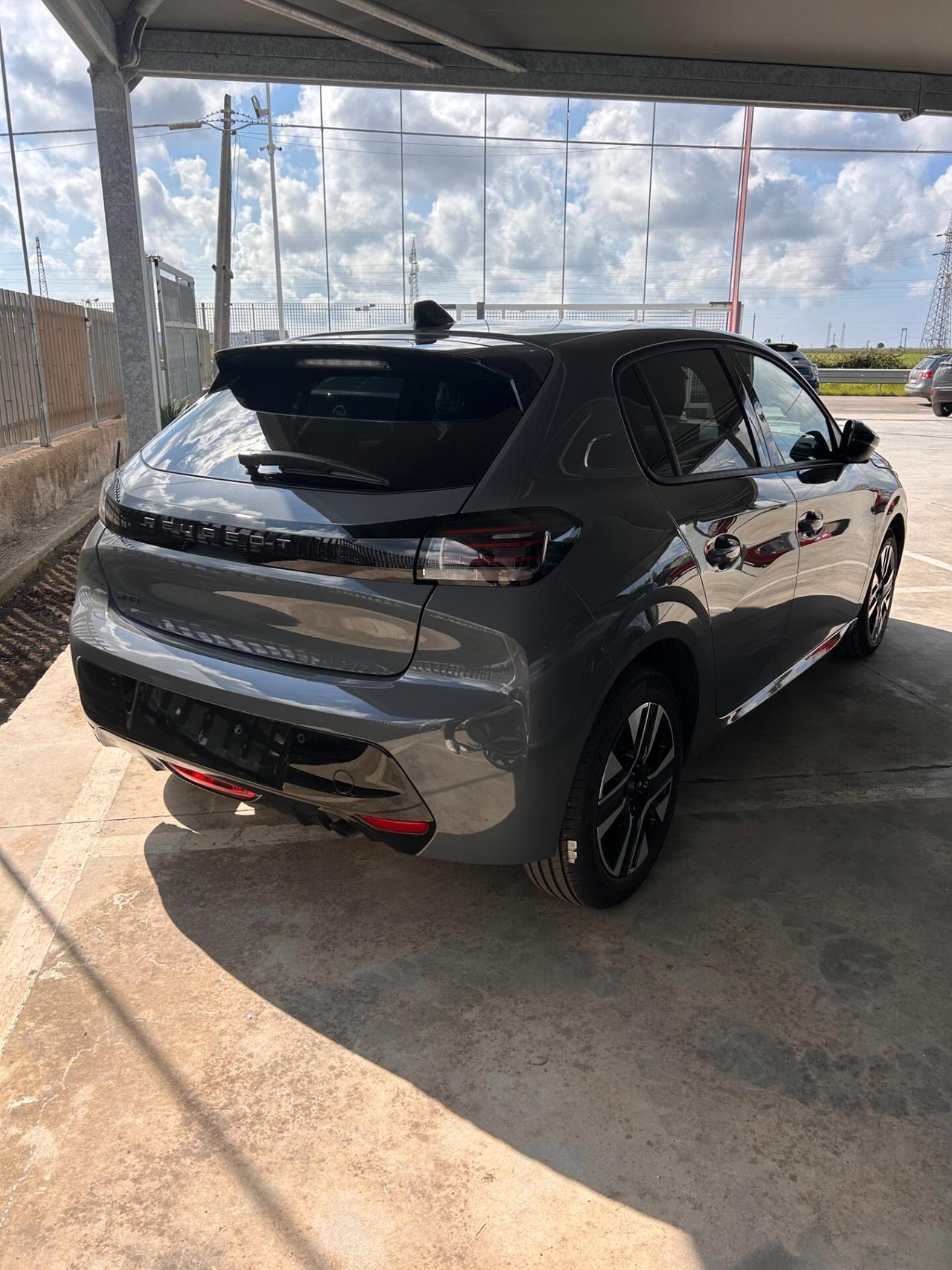 Peugeot 208 1.2 ALLURE