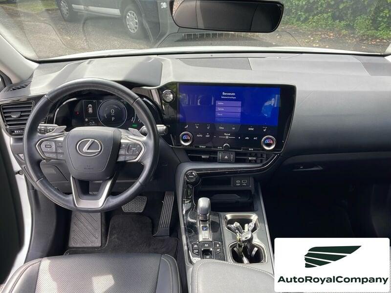 Lexus NX Plug-in Premium 4WD MY22