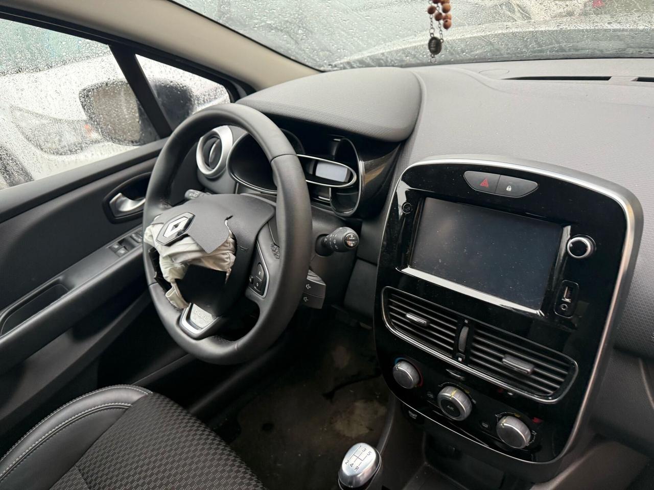 Renault Clio 1.2 75 CV 5 porte Duel