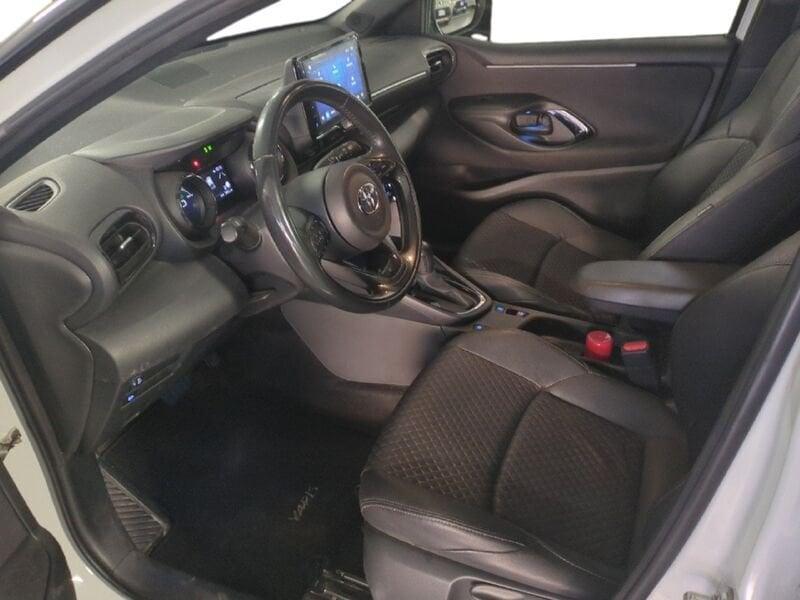 Toyota Yaris Hybrid Style