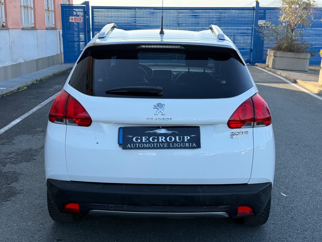 Peugeot 2008 1.6 e-HDi 92 CV -Allure -AUTOMATICA