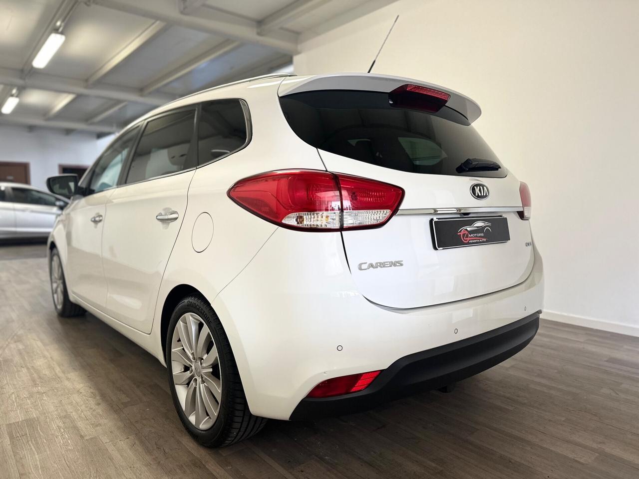 Kia Carens 1.7 CRDi 115 CV Class 7 POSTI GANCIO TRAINO