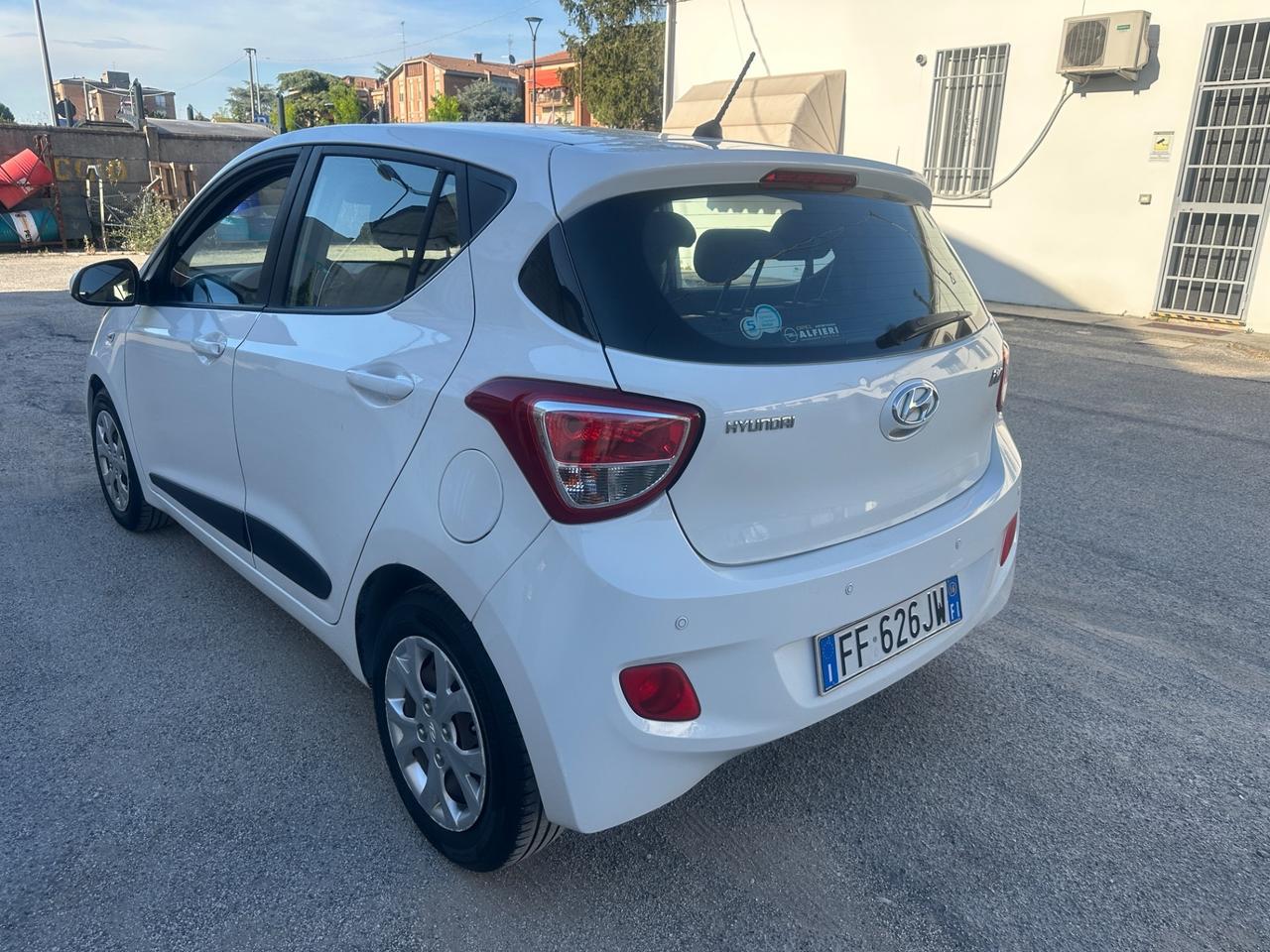 Hyundai i10 1.0 MPI Sound Edition