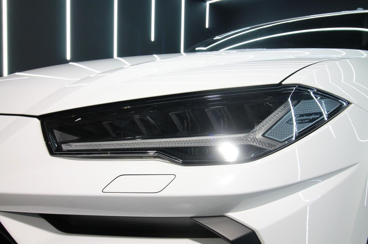 LAMBORGHINI URUS 4.0 650 CV