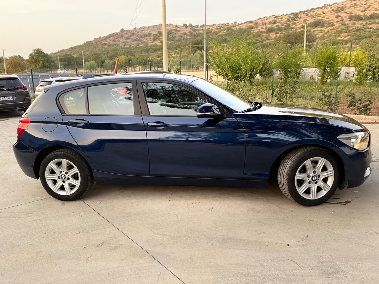 Bmw 118 118d 5p. Urban