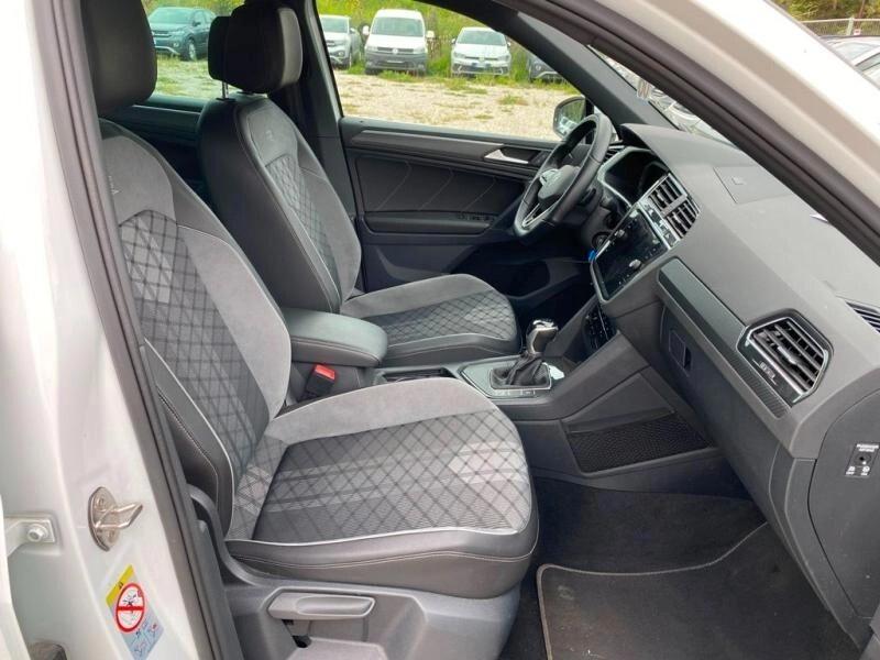 Volkswagen Tiguan 2.0 TDI 150 CV SCR DSG R-Line