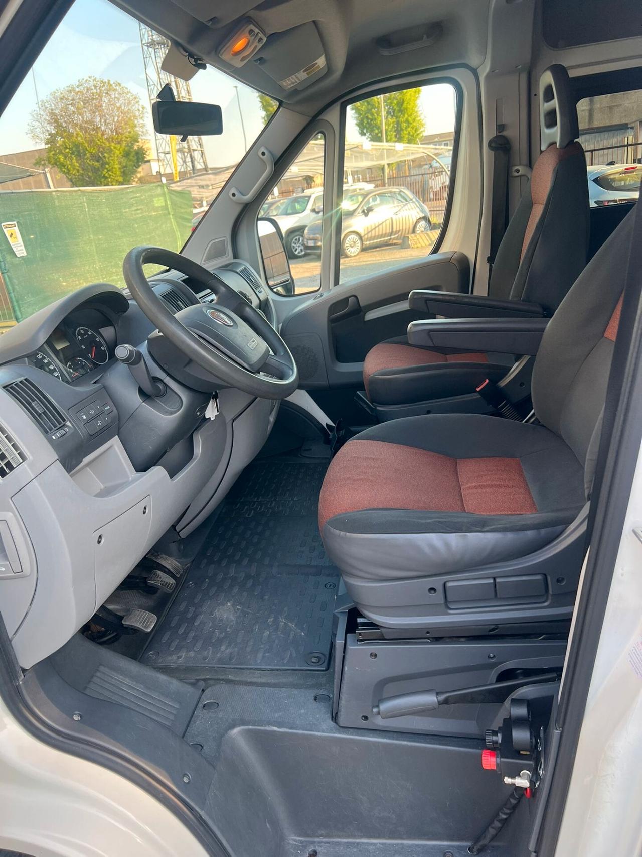 Fiat Ducato 35 2.3 MJT PLM-TA Vetrato Maxi 9 posti +PEDANA ELETTRICA POST