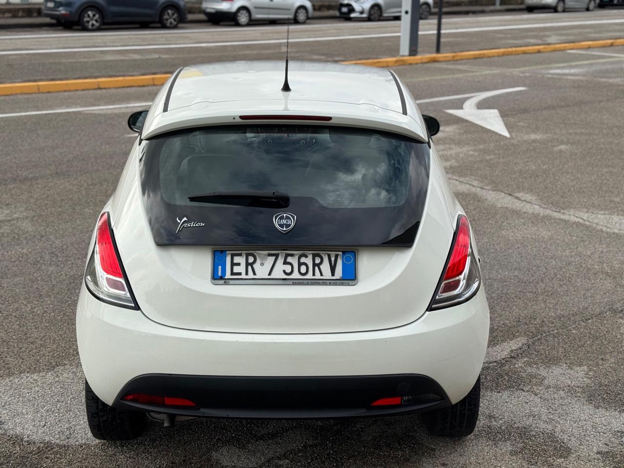 Lancia Ypsilon 1.2 69 CV 5 porte GPL Ecochic Gold