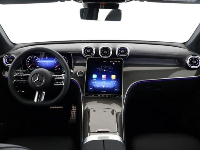 Mercedes-Benz GLC MERCEDES-BENZ CLC 200d 4M AMG MBUX AHK Distronic 360