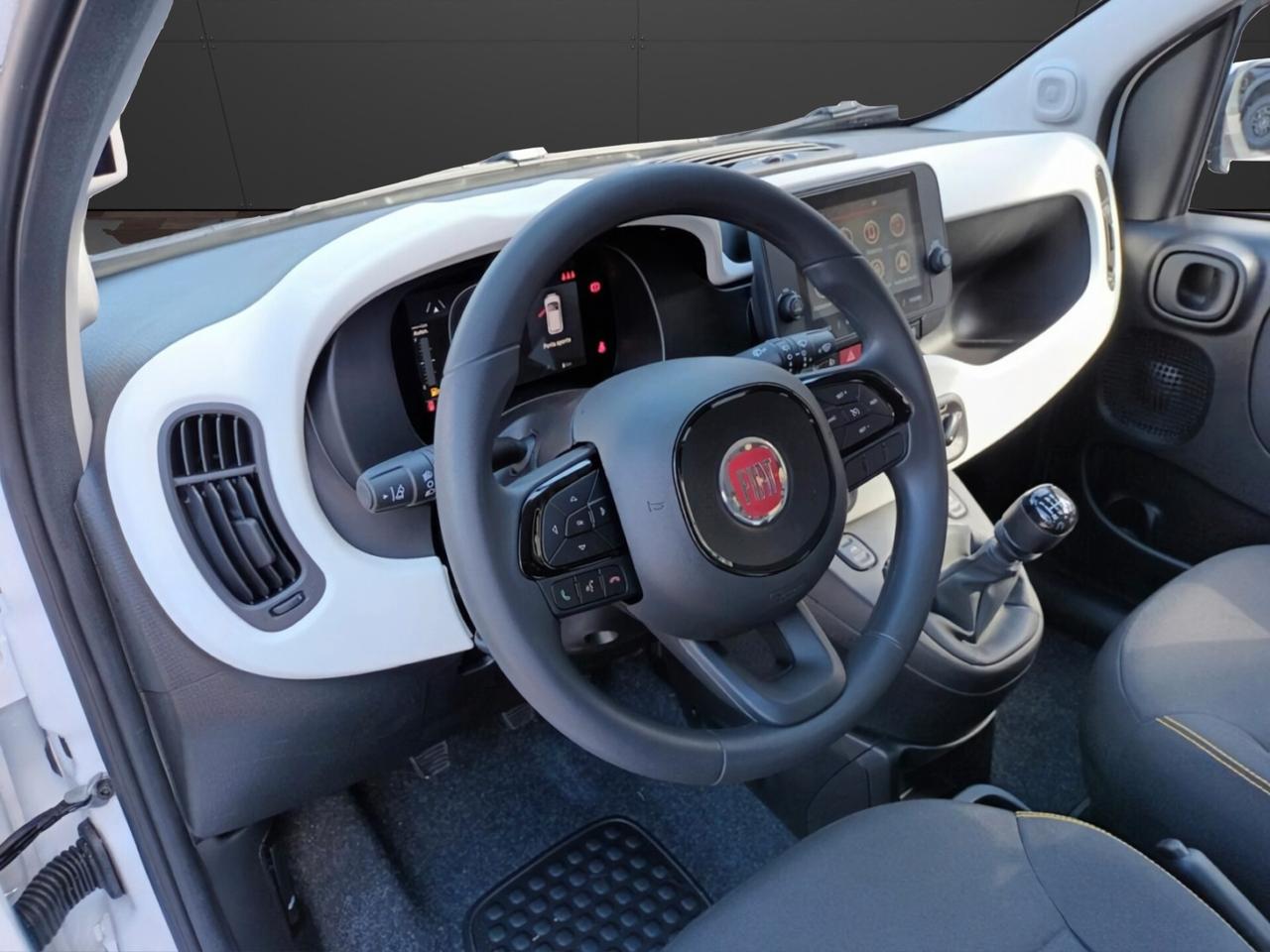 Fiat Panda Pandina 1000 HYBRID CROSS 65 CV KM 0 ITALIA
