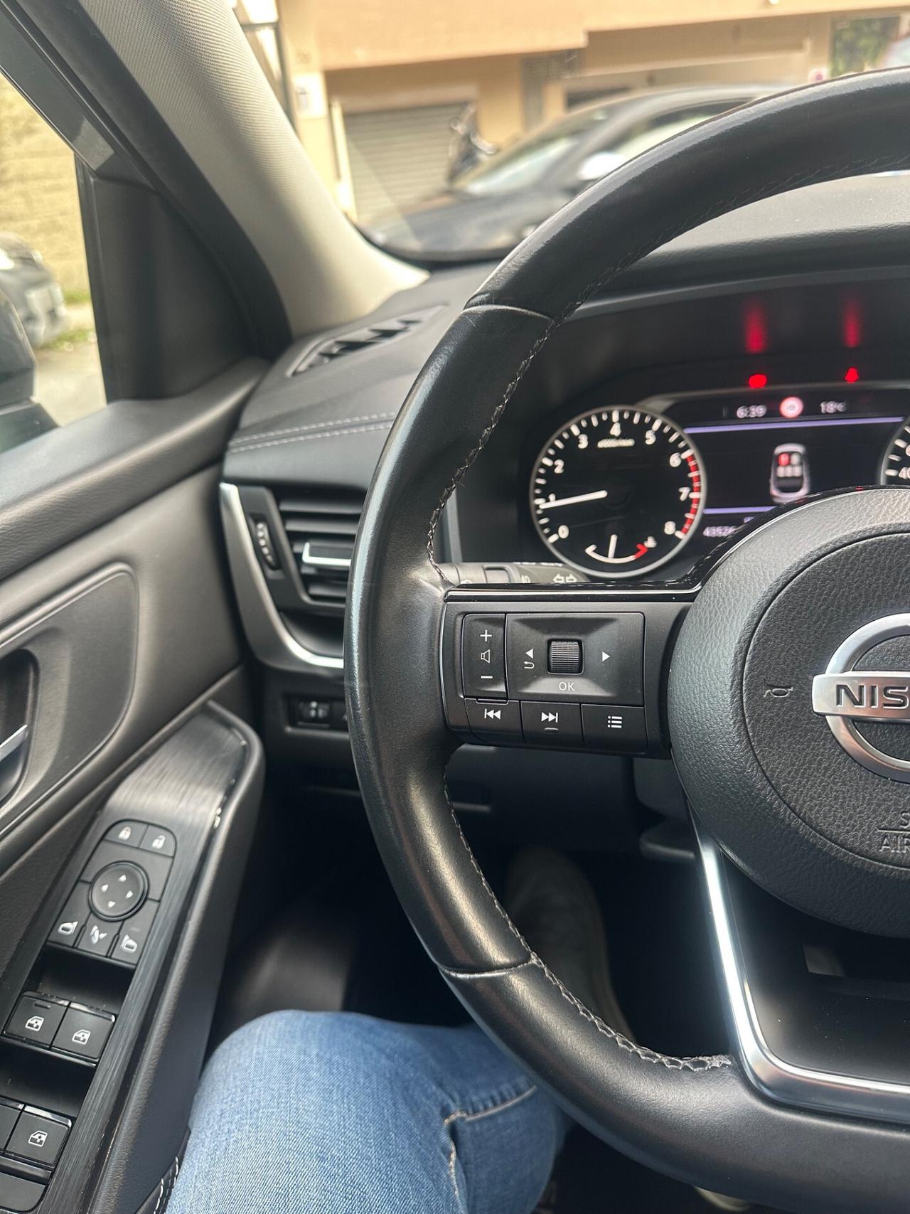 Nissan Qashqai MHEV 140 CV Business