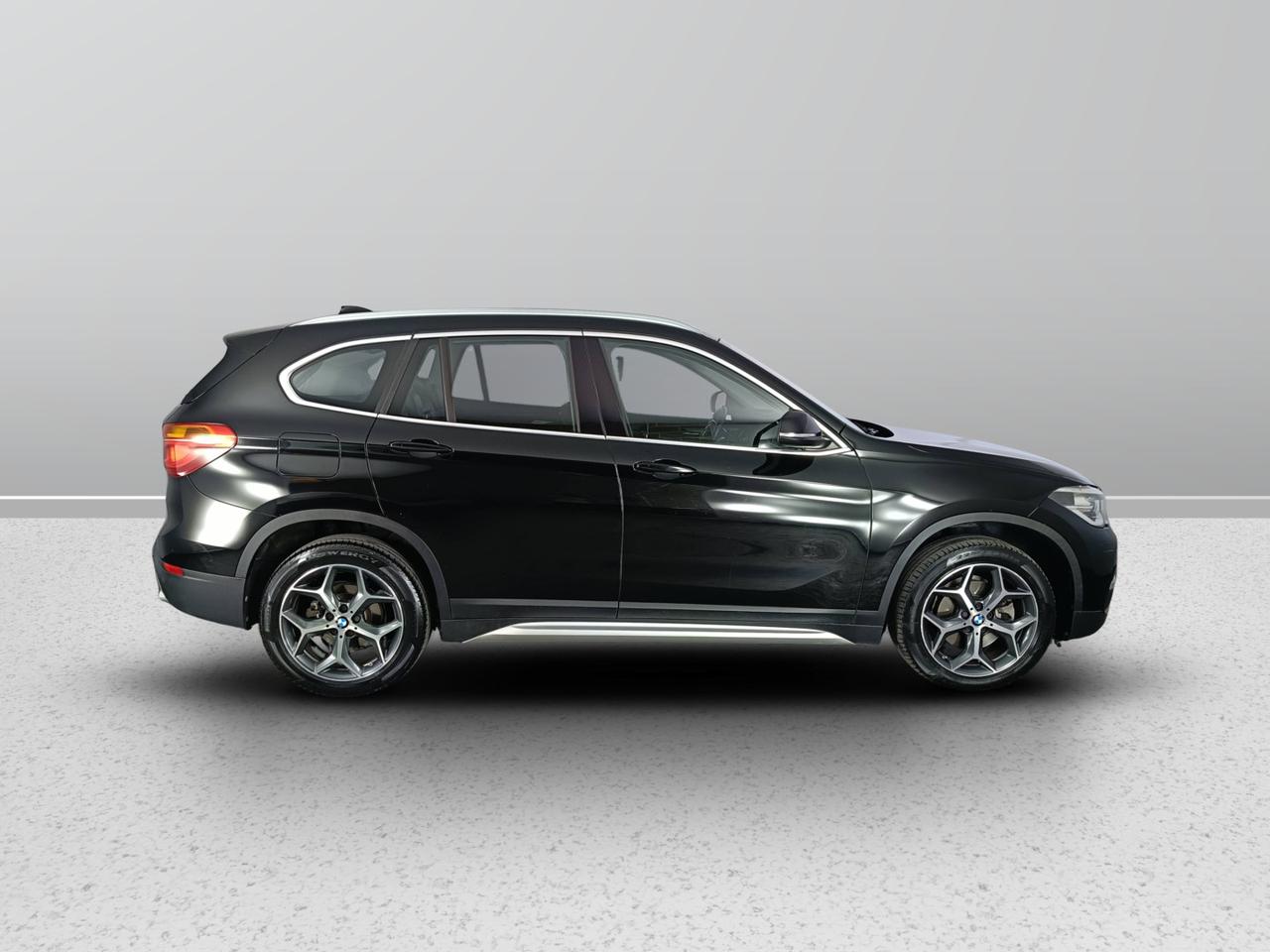 BMW X1 F48 - X1 sdrive18d xLine auto my18