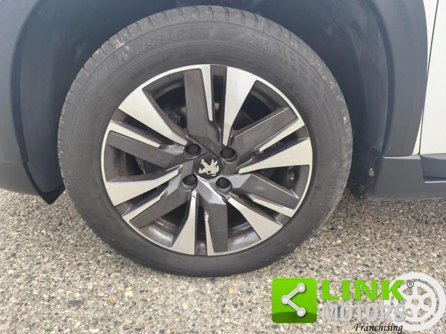 PEUGEOT 2008 1° serie PureTech 82 S&S Allure
