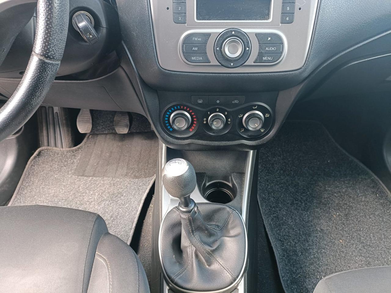 Alfa Romeo MiTo 1.3 JTDm-2 95 CV S&S Distinctive OK NEOPATENTATI