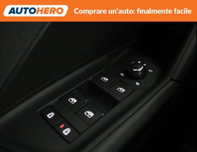 AUDI A3 SPB 35 TFSI S tronic Identity Black
