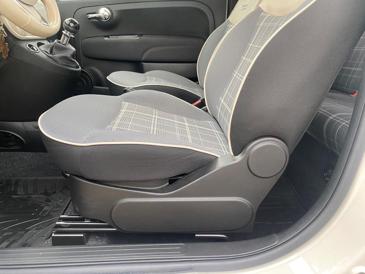FIAT 500 LOUNGE - KM 32000 - PARI AL NUOVO