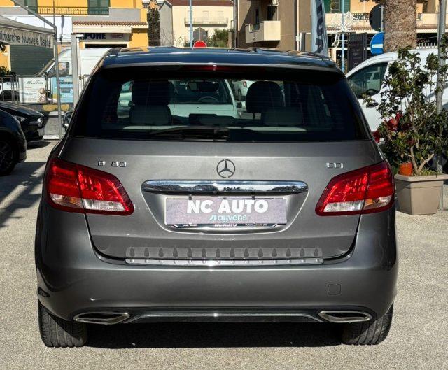 MERCEDES-BENZ B 180 d Automatic Business