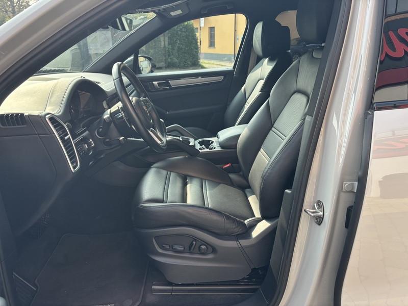 Porsche Cayenne 3.0 tiptronic MATRIX-TETTO-NAVI-21"